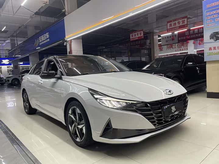 Фото 2 - Hyundai Elantra N line