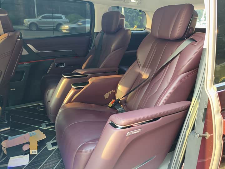 Фото 7 - Buick GL8 Century