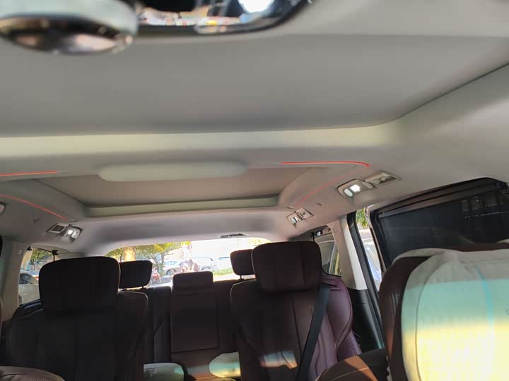 Фото 8 - Buick GL8 Century