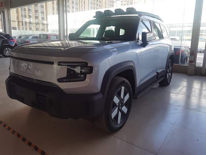 Фото 1 - Changan Deepal G318