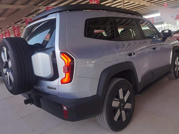 Фото 3 - Changan Deepal G318