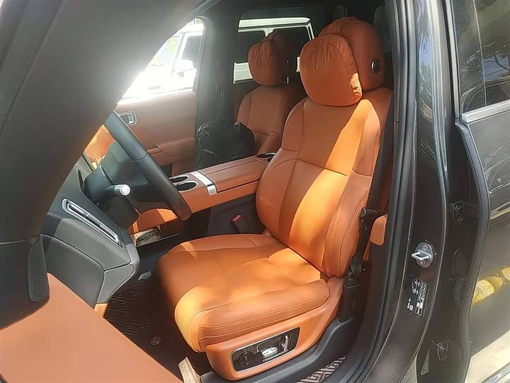 Фото 7 - LiXiang L9