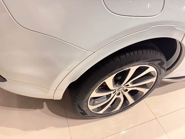 Фото 9 - Land Rover Discovery Sport