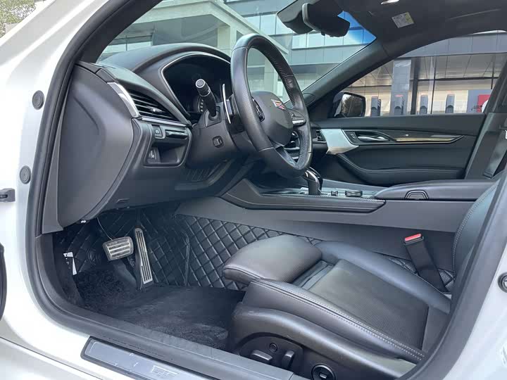 Фото 4 - Cadillac CT5