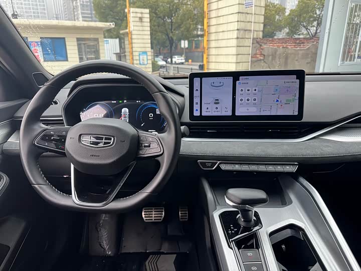 Фото 5 - Geely Preface