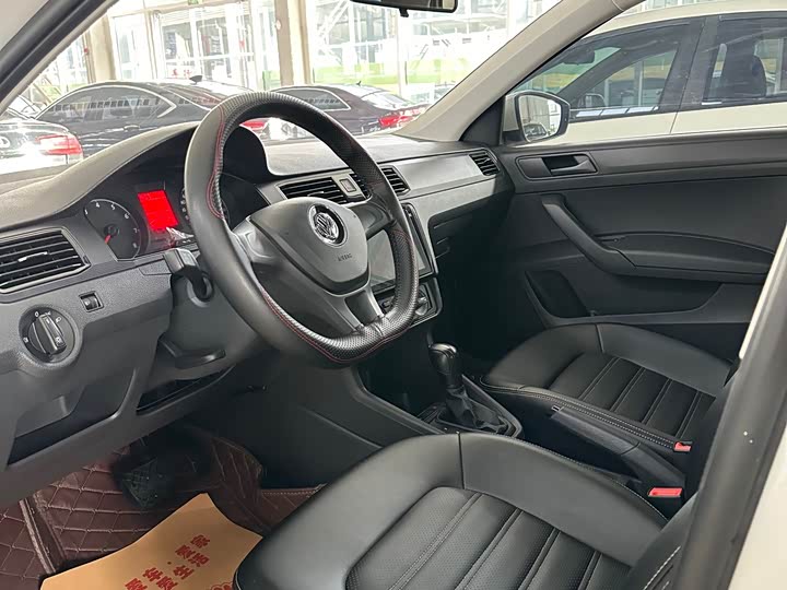 Фото 5 - Volkswagen Santana