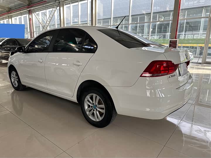 Фото 9 - Volkswagen Santana