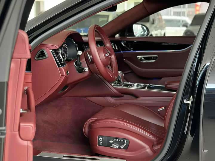 Фото 2 - Bentley Flying Spur