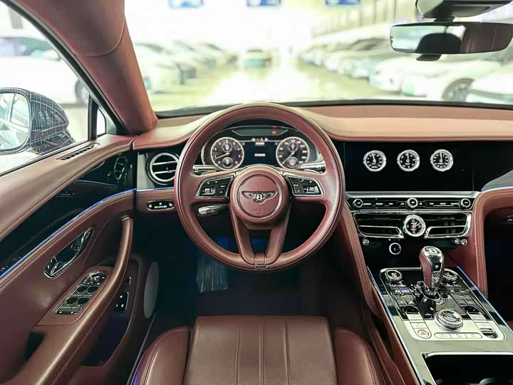 Фото 4 - Bentley Flying Spur