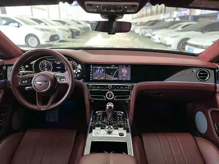 Фото 5 - Bentley Flying Spur
