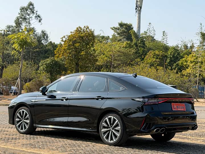 Фото 8 - Chery Arrizo 8