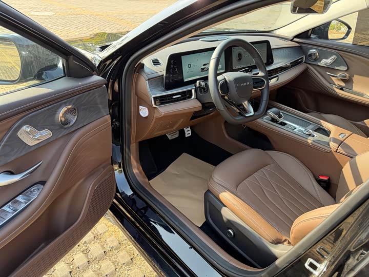 Фото 9 - Chery Arrizo 8