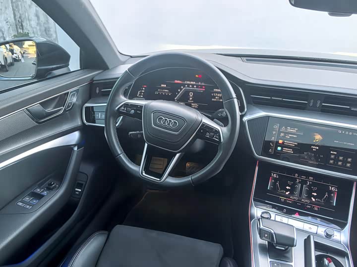 Фото 7 - Audi A6L