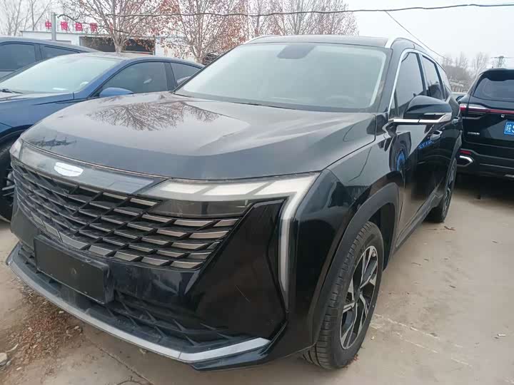 Фото 1 - Geely Atlas L