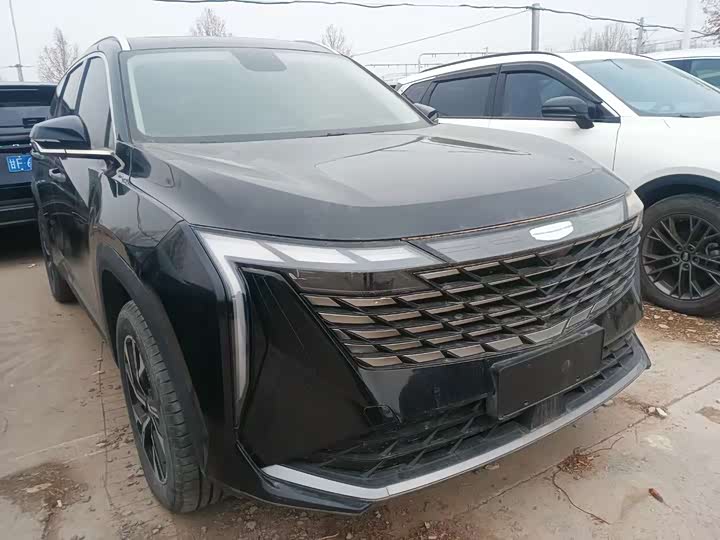 Фото 3 - Geely Atlas L