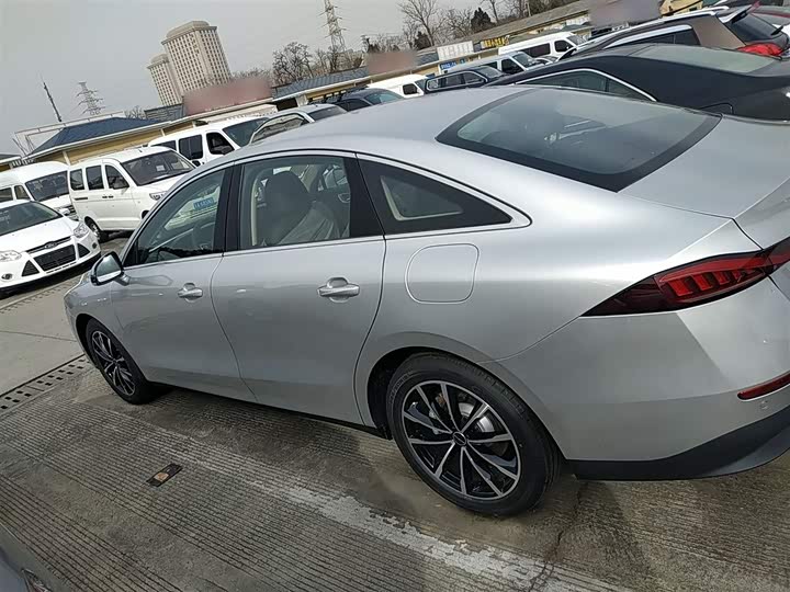 Фото 5 - Roewe D7