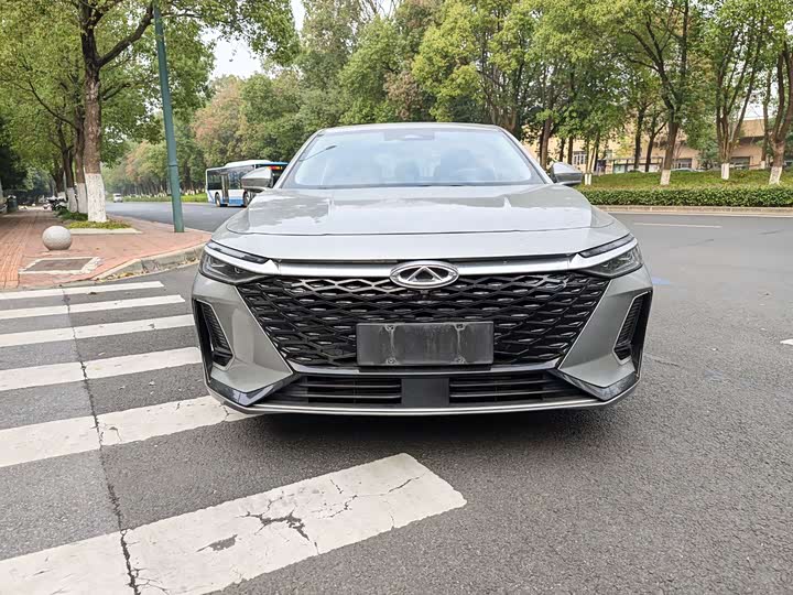 Фото 2 - Chery Arrizo 8