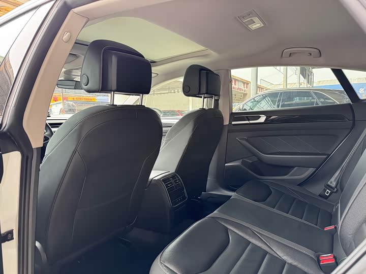 Фото 6 - Volkswagen CC