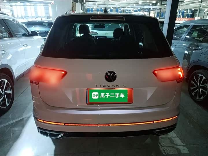 Фото 6 - Volkswagen Tiguan L Pro