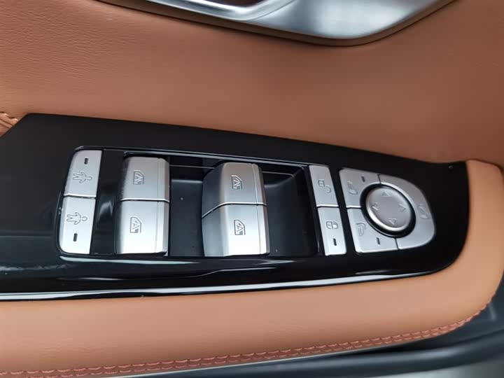 Фото 9 - BYD Han