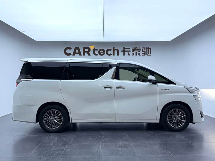 Фото 4 - Toyota Vellfire