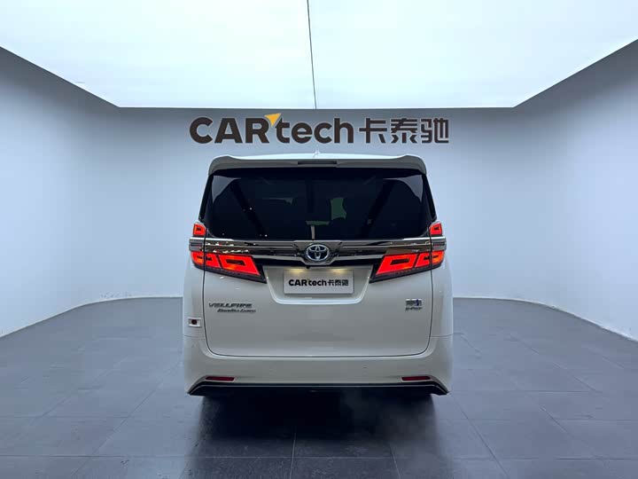 Фото 6 - Toyota Vellfire