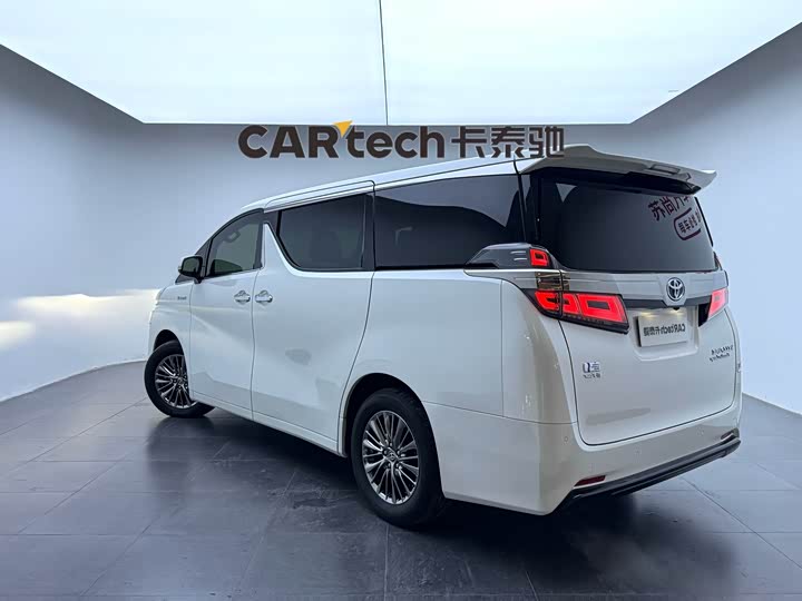 Фото 7 - Toyota Vellfire