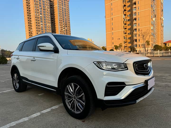 Фото 3 - Geely Atlas