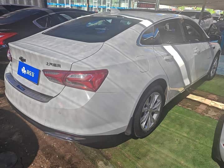 Фото 3 - Chevrolet Malibu XL