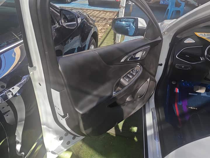 Фото 7 - Chevrolet Malibu XL