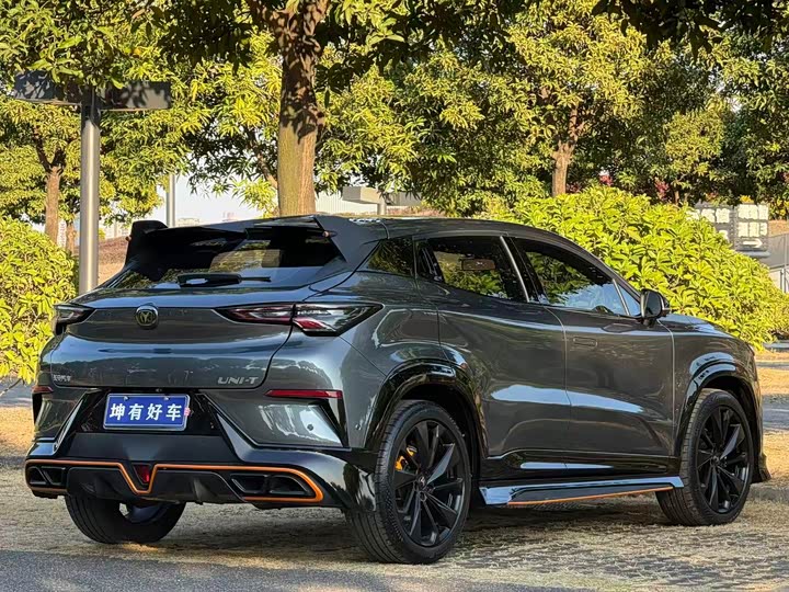 Фото 6 - Changan UNI-T