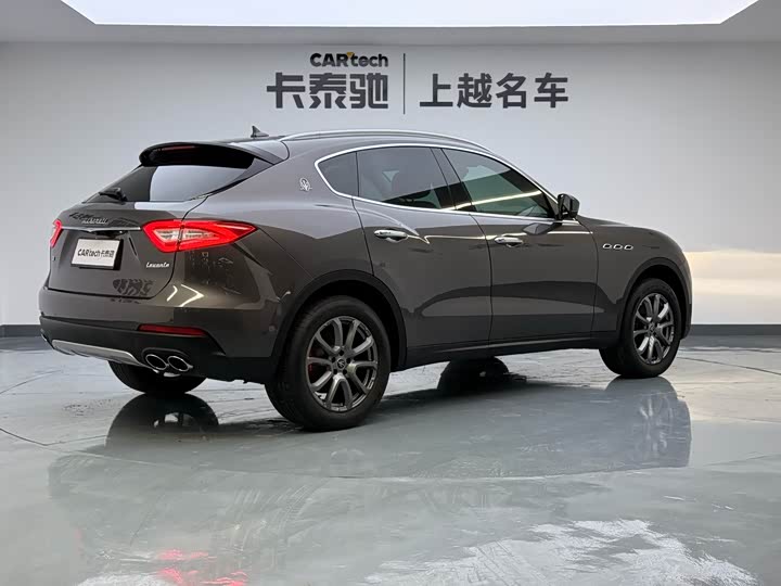 Фото 5 - Maserati Levante
