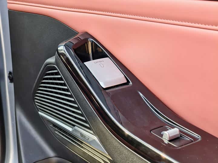 Фото 5 - Geely Galaxy L6