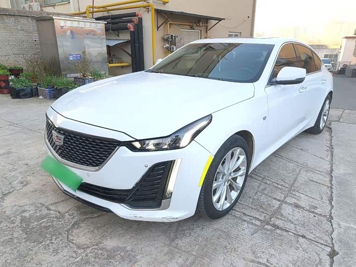 Фото 1 - Cadillac CT5