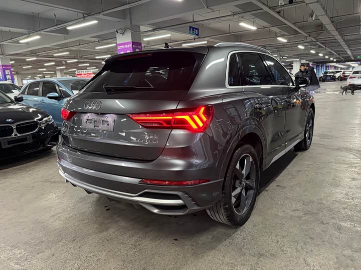 Фото 6 - Audi Q3