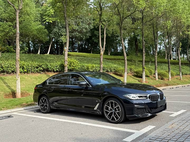 Фото 3 - BMW 5 Series