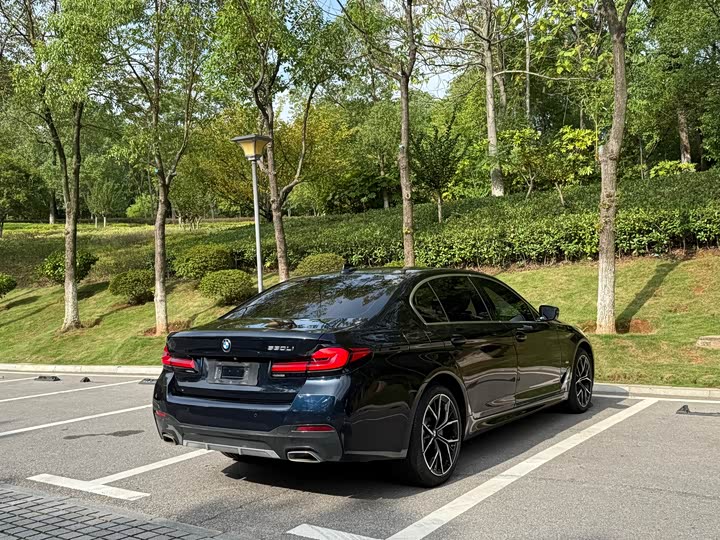 Фото 9 - BMW 5 Series