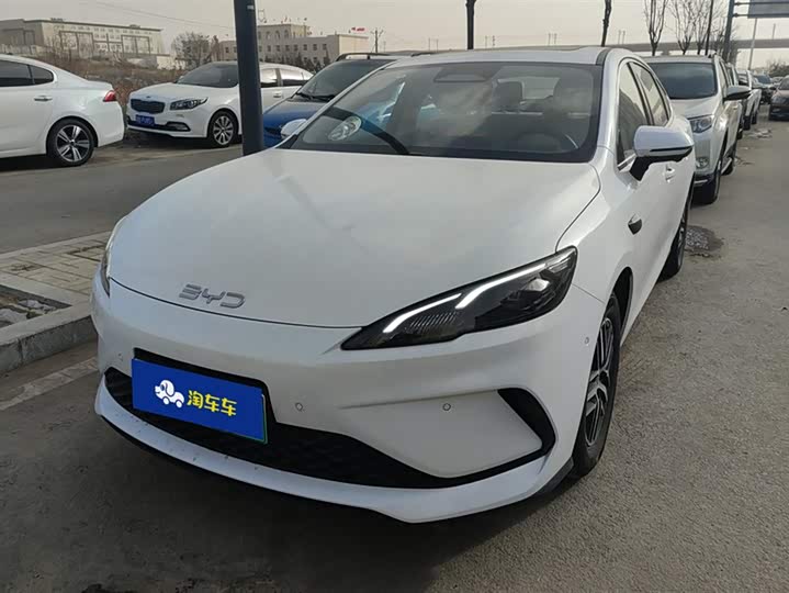 Фото 1 - BYD Seal 05 DM-i Hybrid