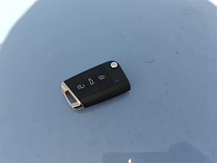 Фото 9 - Volkswagen Tharu