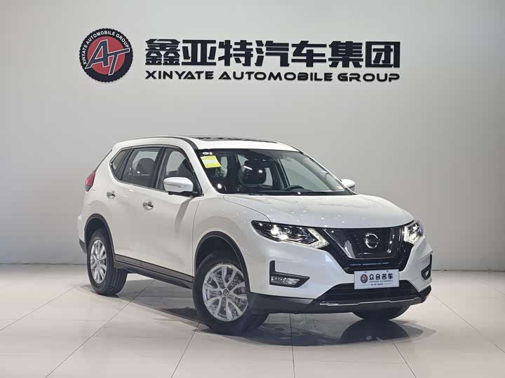 Фото 2 - Nissan X-Trail
