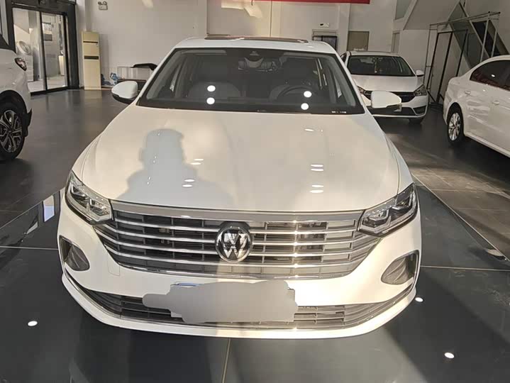 Фото 2 - Volkswagen Lavida