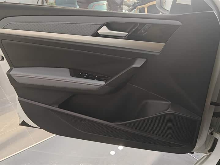 Фото 7 - Volkswagen Lavida