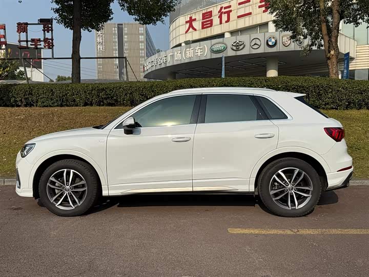 Фото 3 - Audi Q3