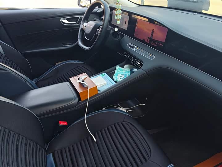 Фото 8 - Roewe D7