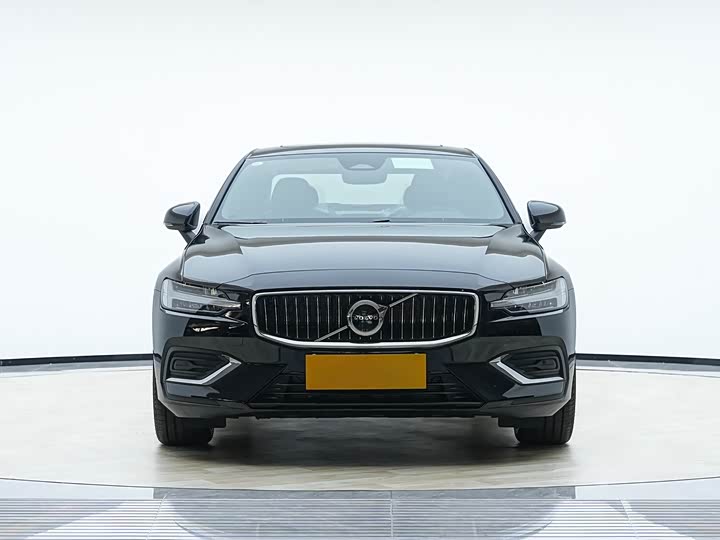 Фото 2 - Volvo S60