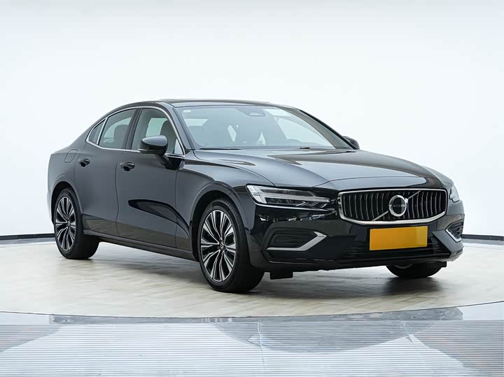 Фото 3 - Volvo S60