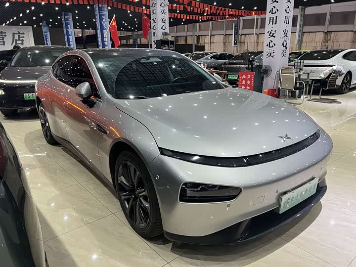 Фото 3 - XPeng P7