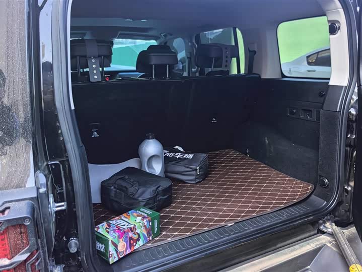 Фото 4 - Tank 300