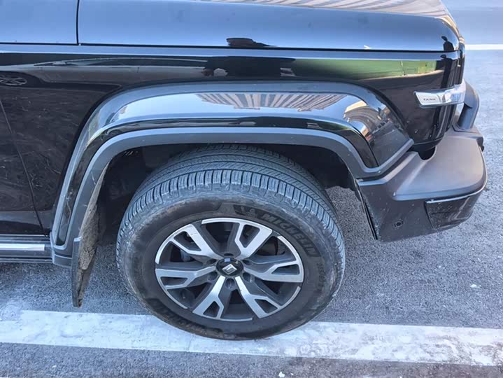 Фото 6 - Tank 300