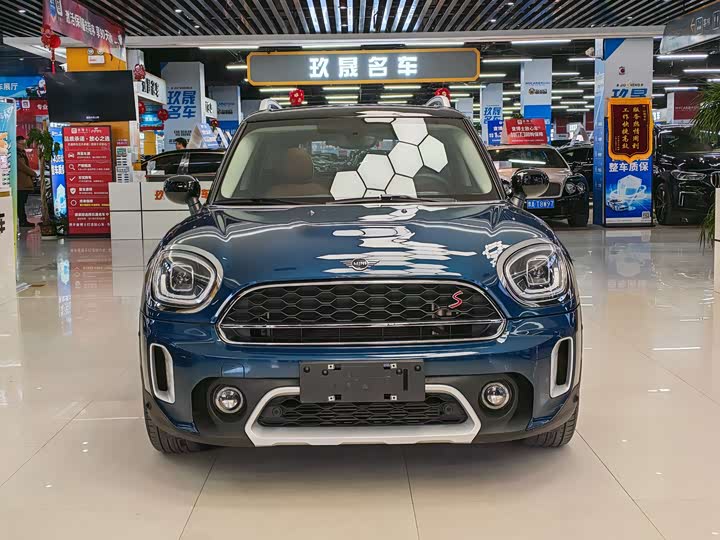 Фото 2 - Mini Countryman